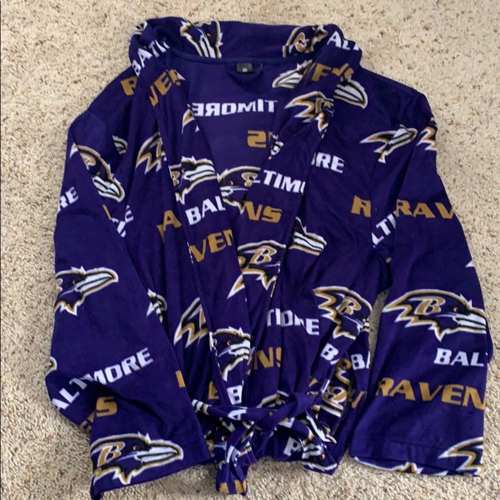 Men’s Baltimore Ravens robe, one size fits all